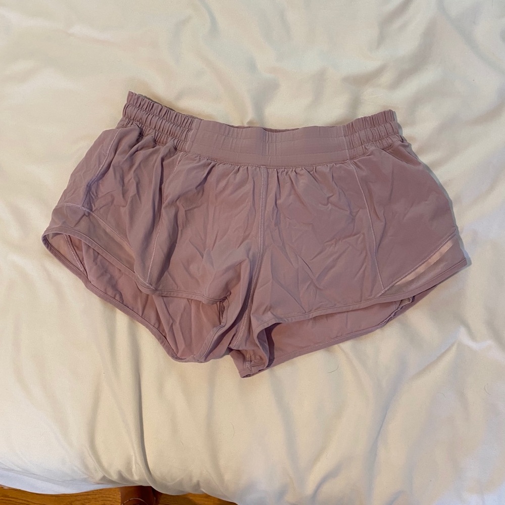Lululemon Hotty Hot Short 2.5”